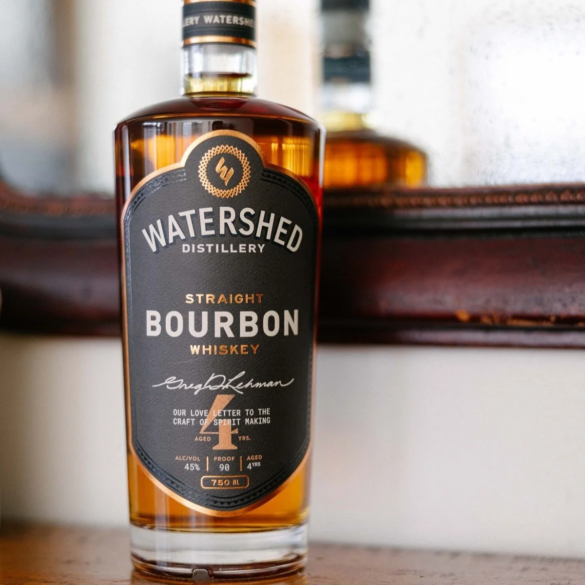 3-Oaks Distillery Straight Bourbon Whiskey bottle