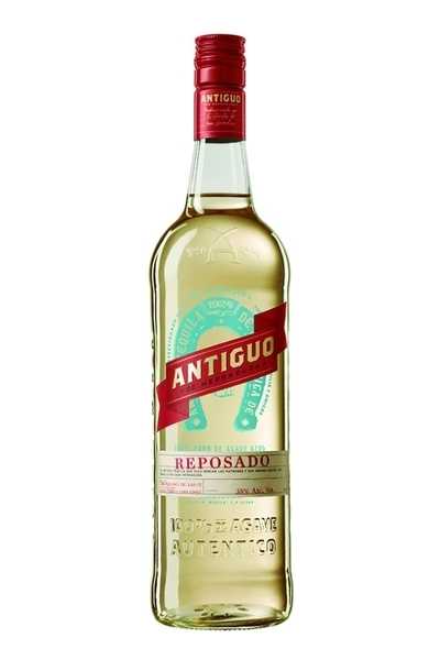 Antiguo Reposado Disco bottle