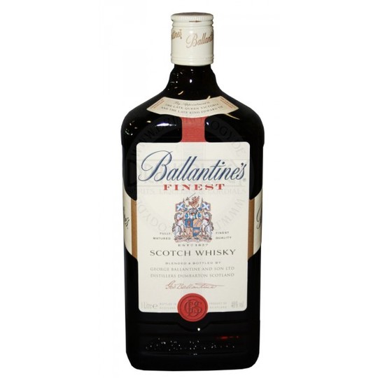 Ballantines Finest Blended Scotch Whisky bottle
