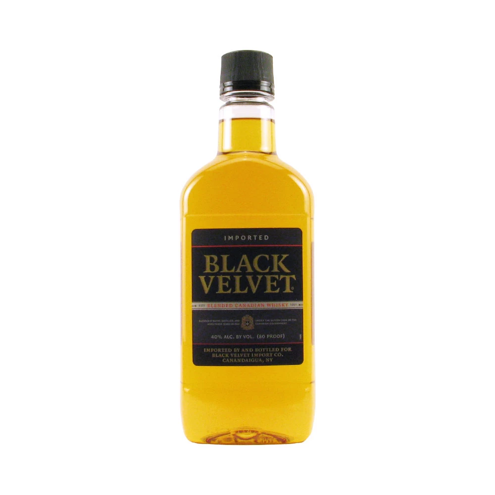 Black Velvet Blackberry Canadian Whiskey bottle