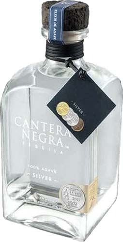 Cantera Negra Silver Tequila bottle