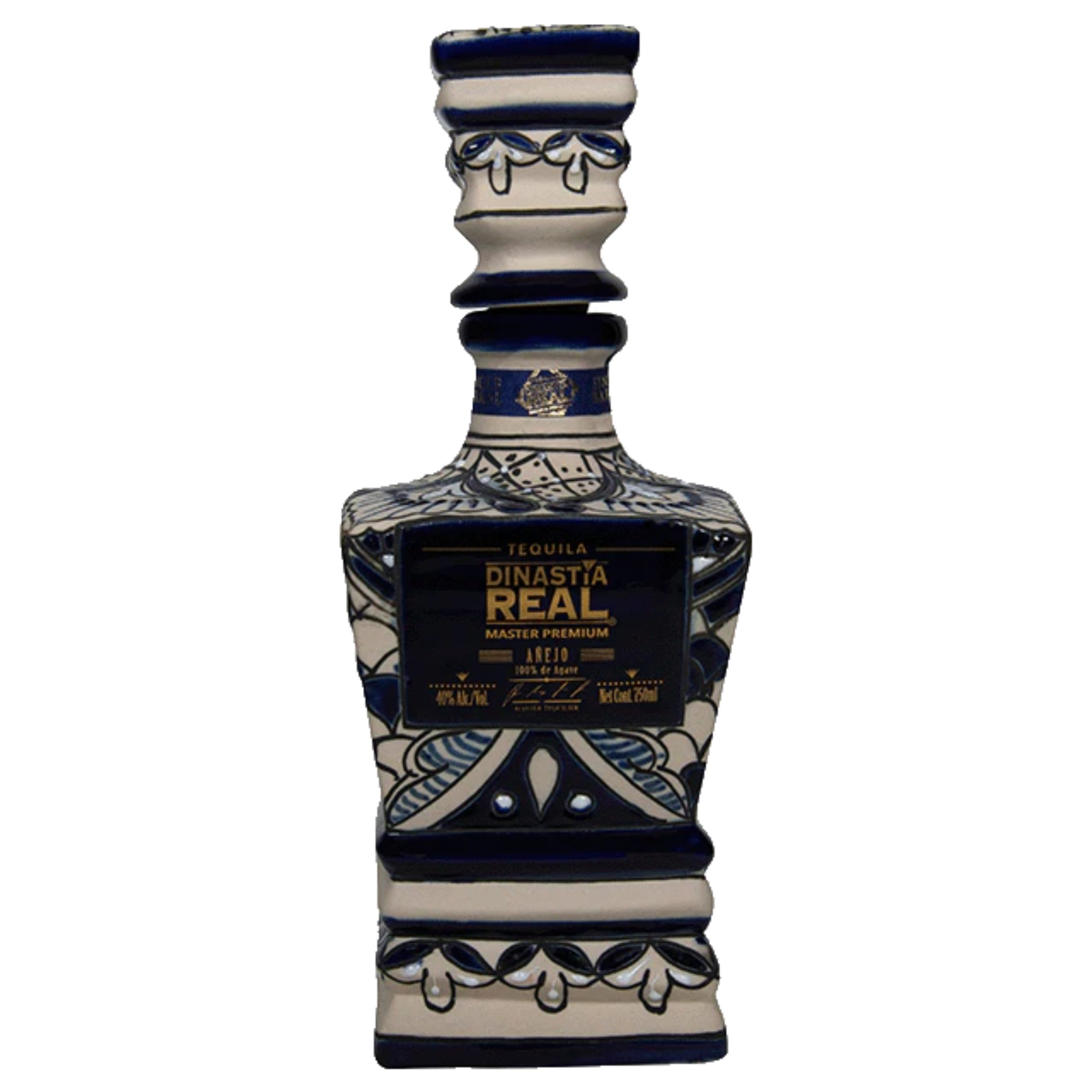 Dinastia Real Anejo Craneo bottle