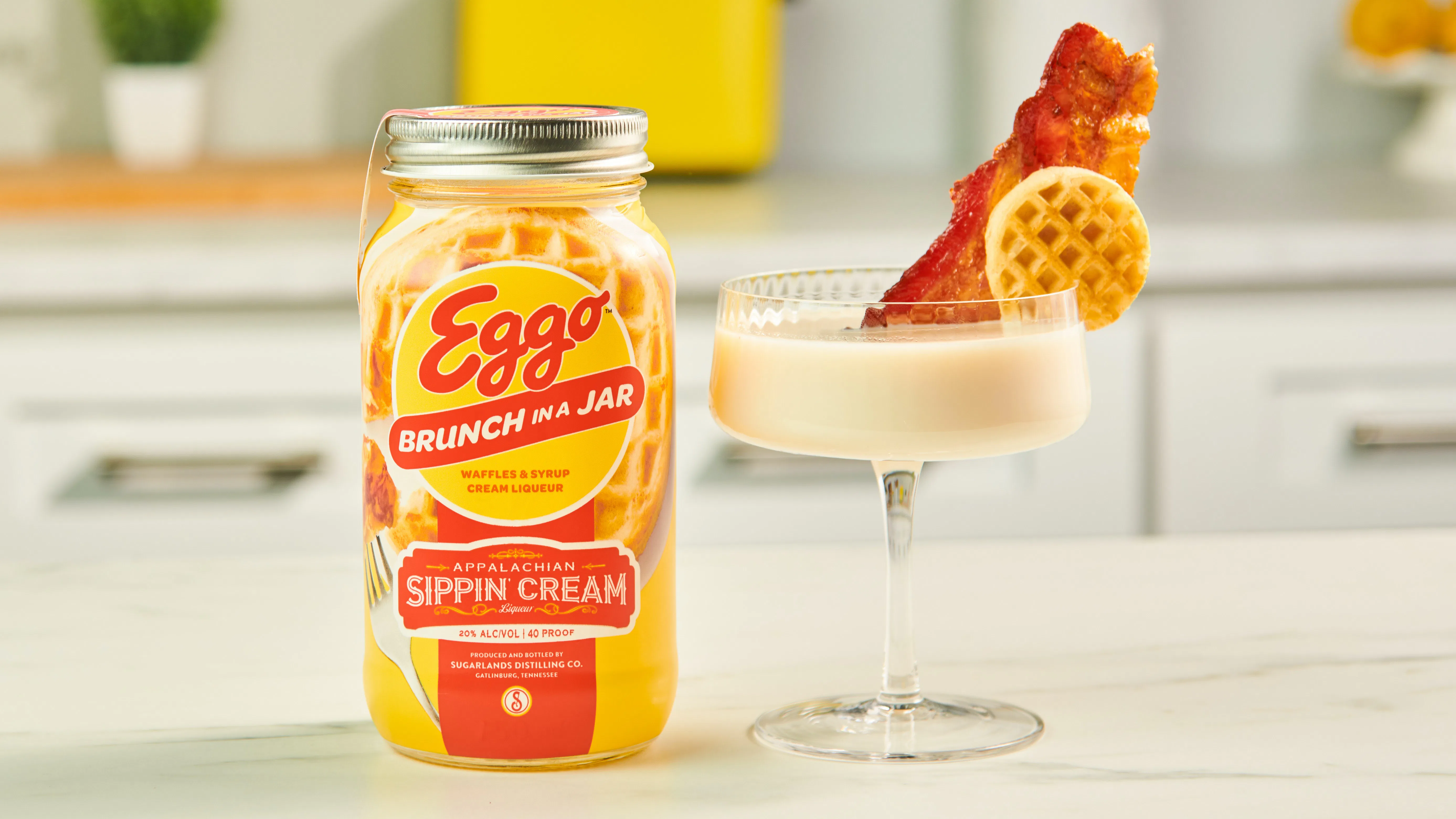 Eggo Brunch In A Jar Sippin Cream bottle