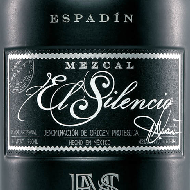 El Silencio Mezcal Black (Espadin) bottle