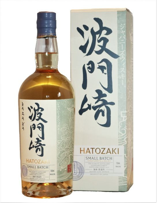 Hatozaki Small Batch Japanese Whisky bottle