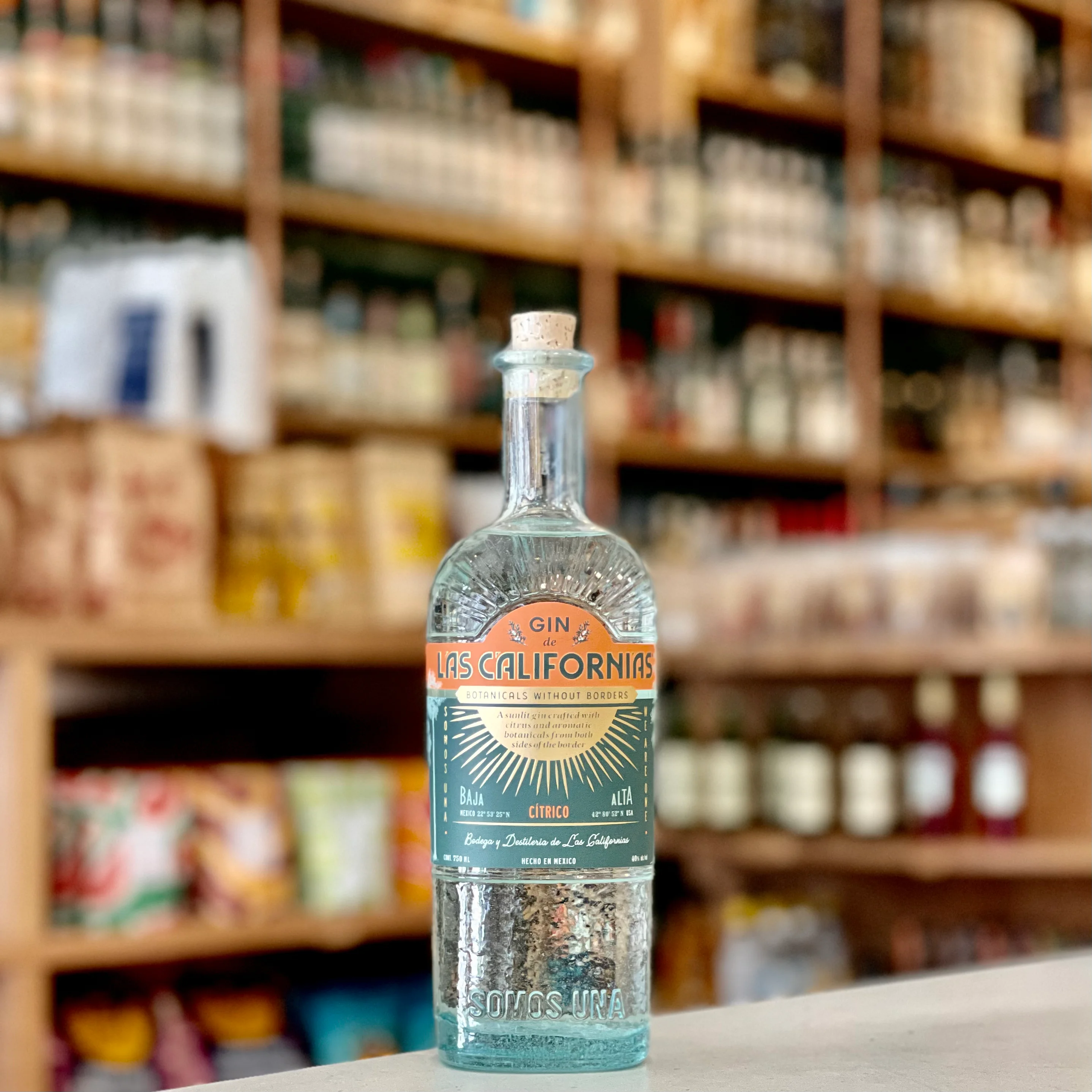Las Californias Citrico Gin bottle