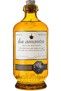 Los Amantes Mezcal Reposado bottle