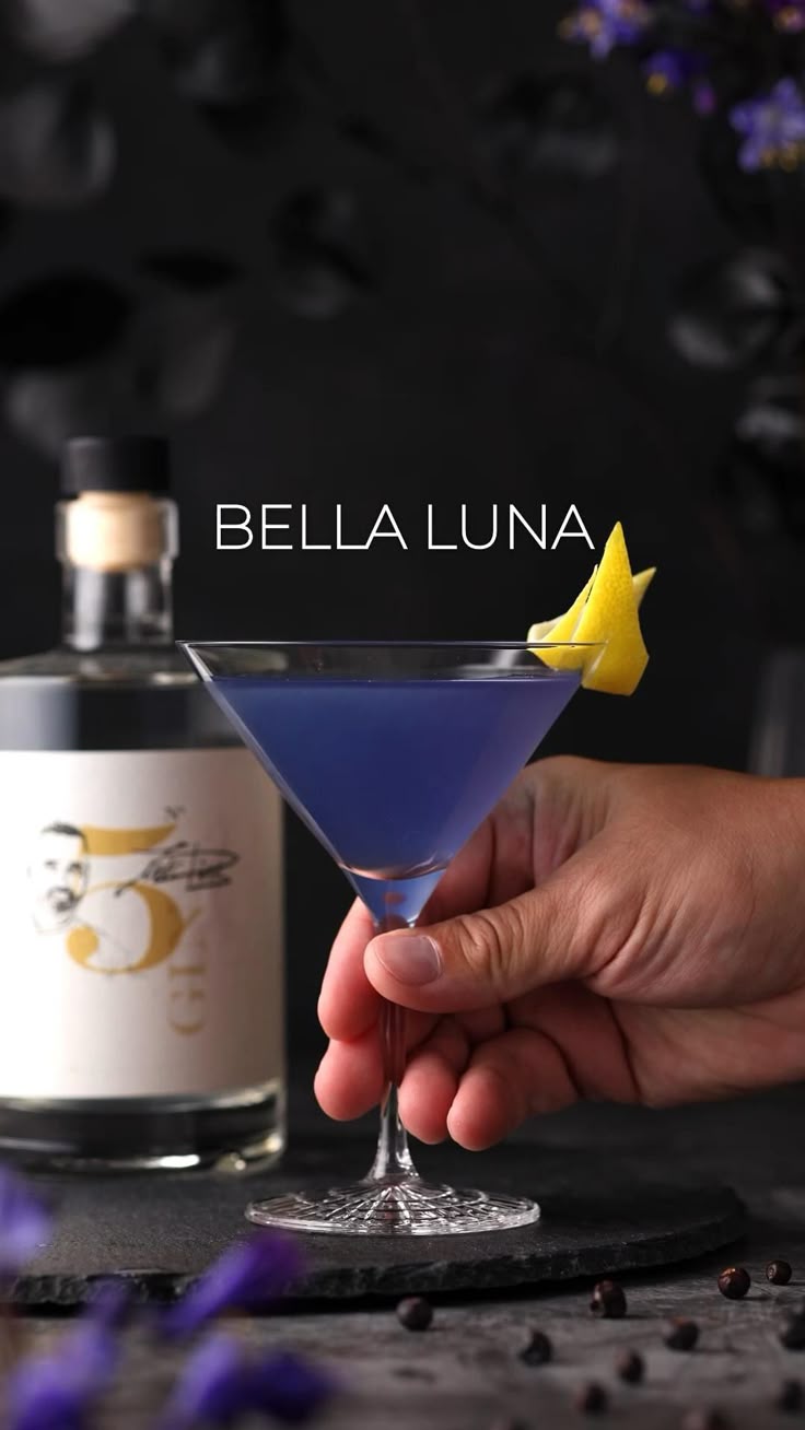 Luna Bloom Gin bottle