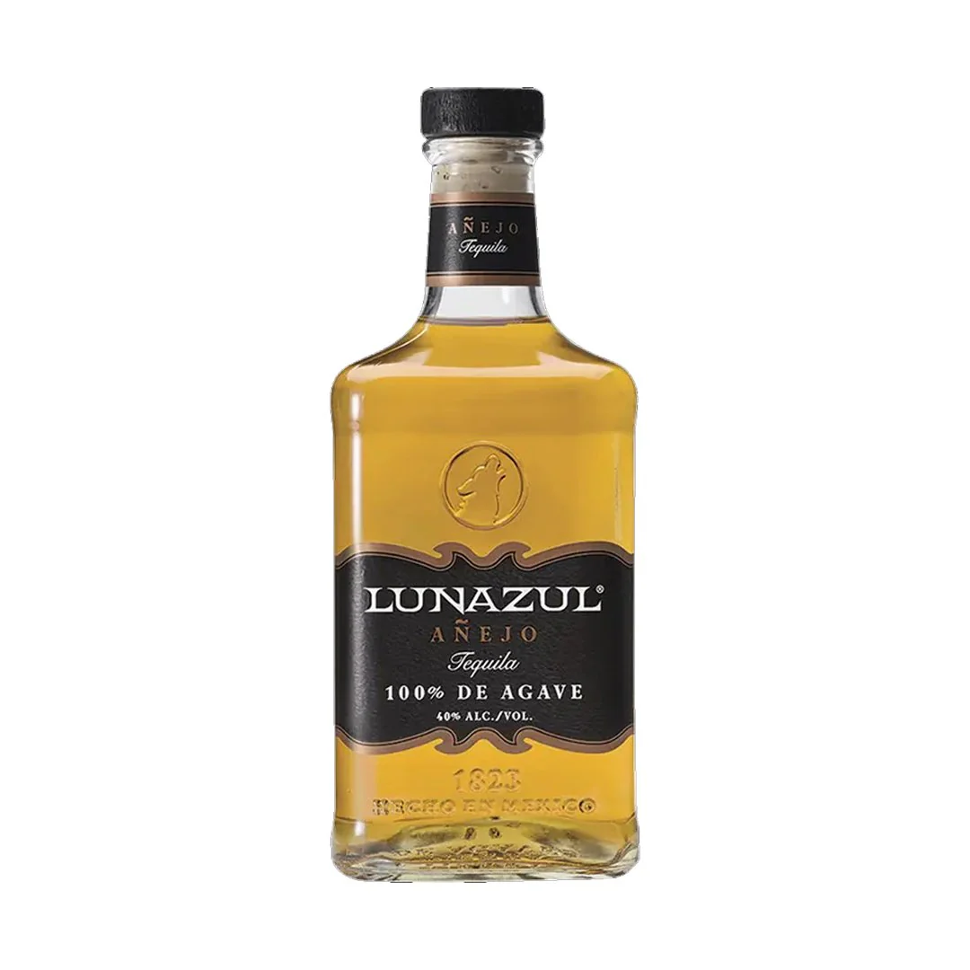 Lunazul Tequila Anejo bottle