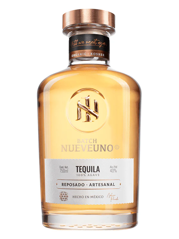 Nueveuno Reposado Organic bottle