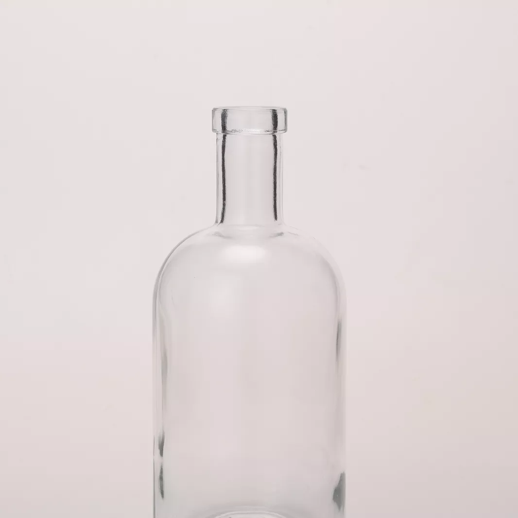 Quadro Vodka bottle