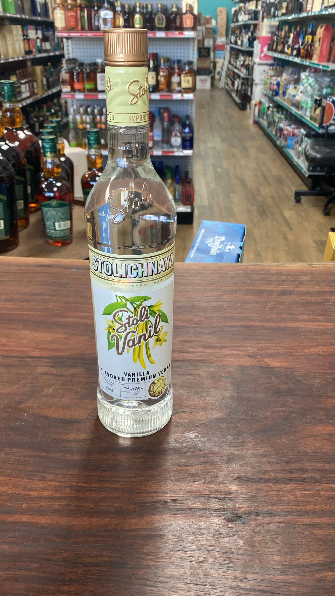 Stolichnaya Vanil bottle