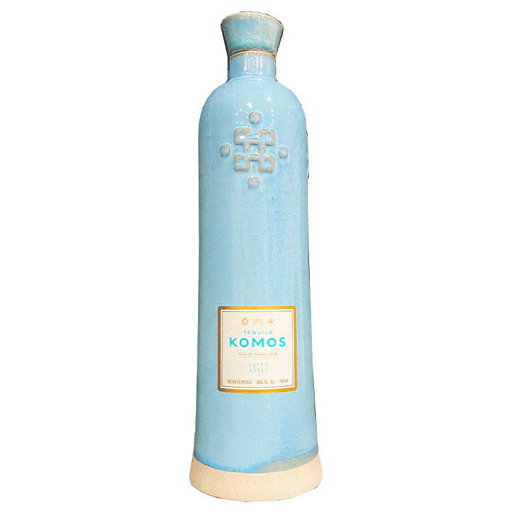 Tequila Komos Extra Anejo bottle